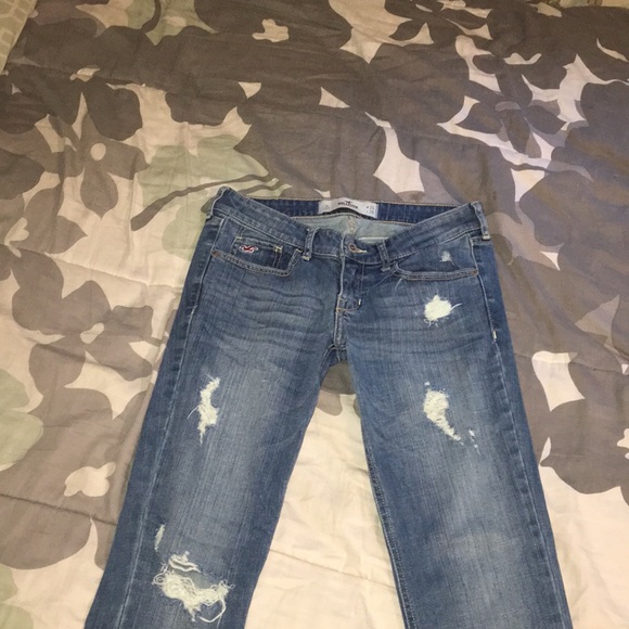 Hollister ripped jeans - Picture 3 of 5